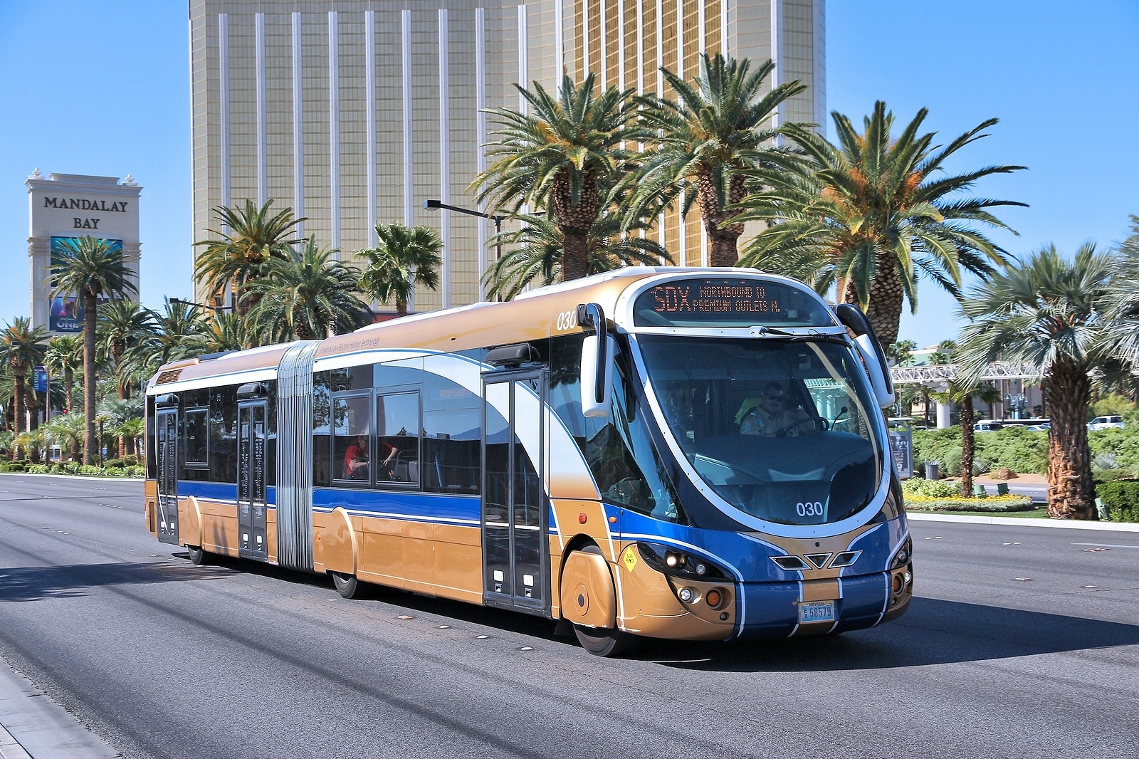 Las Vegas Trip Turns Stressful for Mom and Autistic Daughter After Bus Leaves Them Behind